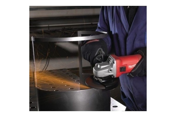 Угловая шлифмашина Milwaukee AG 9-125 XE 4933403206