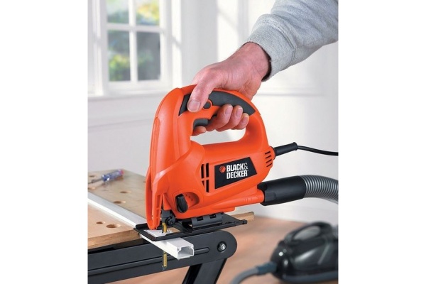 Лобзик Black Decker KS 700 PE