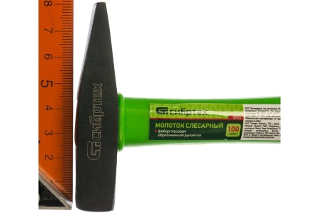 Слесарный молоток СИБРТЕХ 100 г, фибергласовая обрезиненная рукоятка 10316