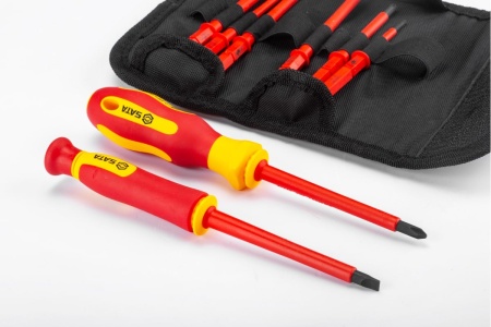 Набор комбинированных изолированных составных отверток Sata 10 предметов, пласт. кор. бл. 9304