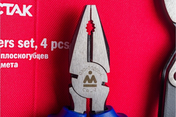 Набор пассатижей, плоскогубцев и бокорезов в футляре на молнии 4шт МАСТАК 03-4Z