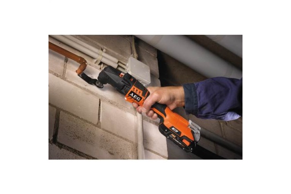 Аккумуляторный многофункциональный инструмент AEG OMNI 18C LI-152BKIT1 440644