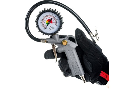 Пистолет подкачки с манометром ROSSVIK AT.GM.1