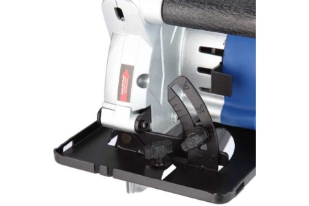 Дисковая пила DEWALT DWE575