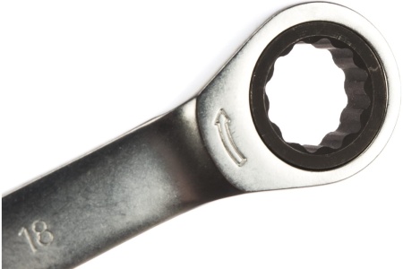 Комбинированный ключ с трещоткой 18мм AV Steel  AV-315018