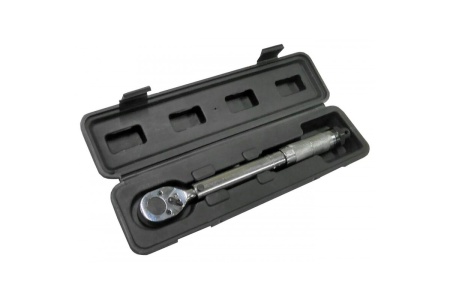 Динамометрический ключ щелчкового типа FORCEKRAFT 19-110Нм, 3/8",в пластиковом футляре 28833 FK-6473365