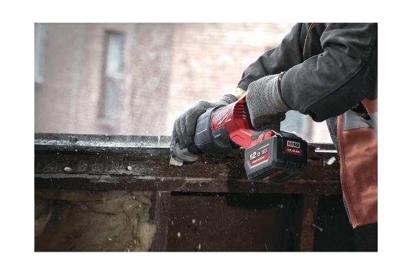 Аккумуляторная сабельная пила Milwaukee M18 FSX-121C FUEL Super SAWZALL 4933464484