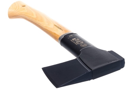 Набор Fiskars: топор универсальный Norden N7 NC COC 021366 FSC Mix + точилка 1051146