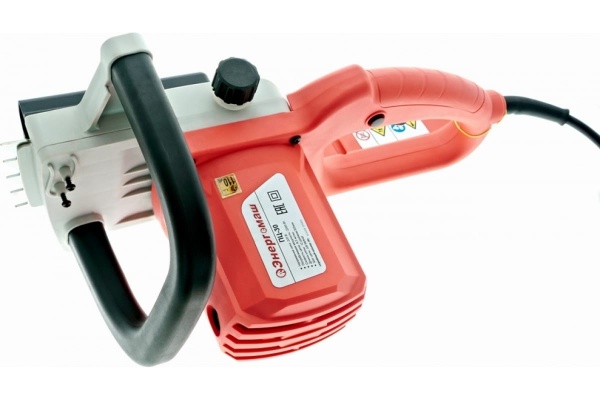 Электрическая цепная пила Энергомаш ПЦ-30