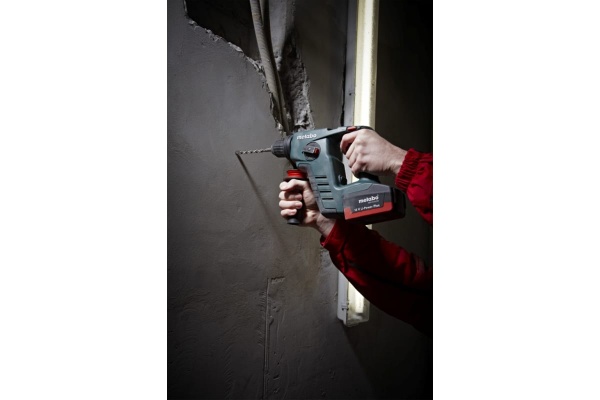 Аккумуляторный перфоратор Metabo BHA 18 LT 600228500