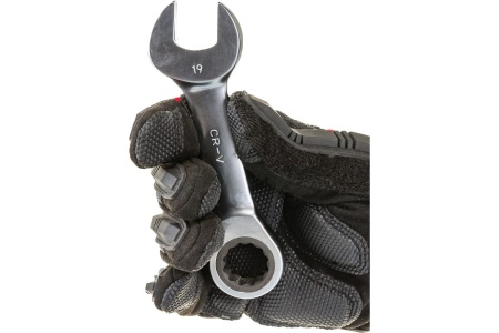 Комбинированный трещоточный укороченный ключ AV Steel 19мм шт AV-315319