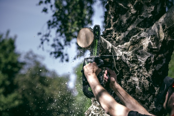 Бесщеточная цепная одноручная пила GreenWorks 40 В 2003807