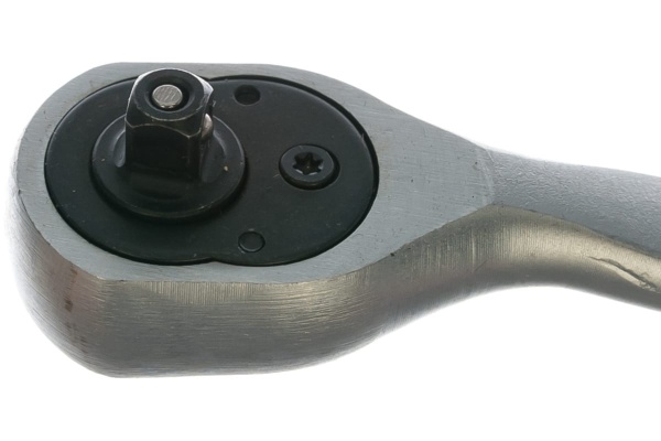 Трещотка 1/4 дюйма 72 зуба 155мм с двухкомпонентной изогнутой ручкой AV Steel  AV-508623