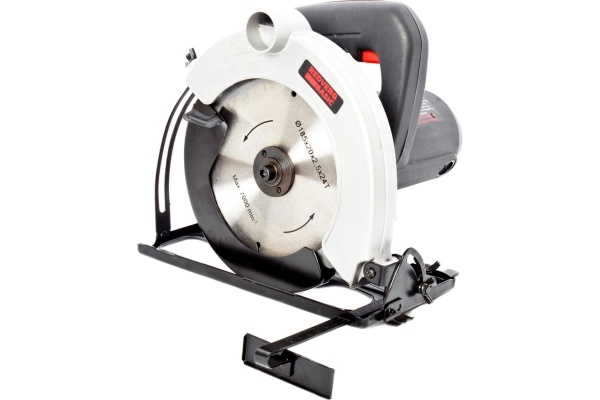 Дисковая пила Makita HS7100