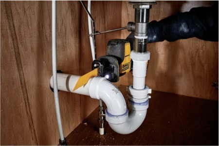 Бесщеточная сабельная пила DEWALT 12 В XR DCS312N-XJ