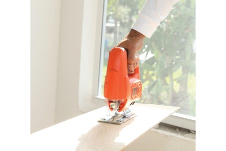 Лобзик Black+Decker JS20